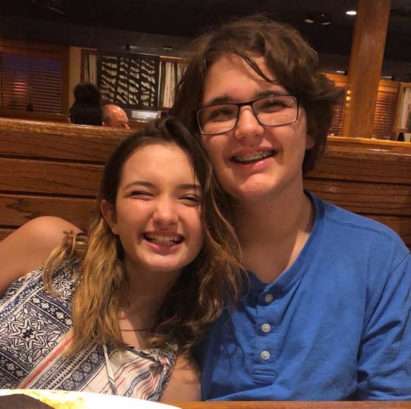 Meet your Posher, Lisa - Picture 1 of 1